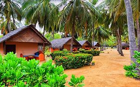 Roshanne Beach Resort